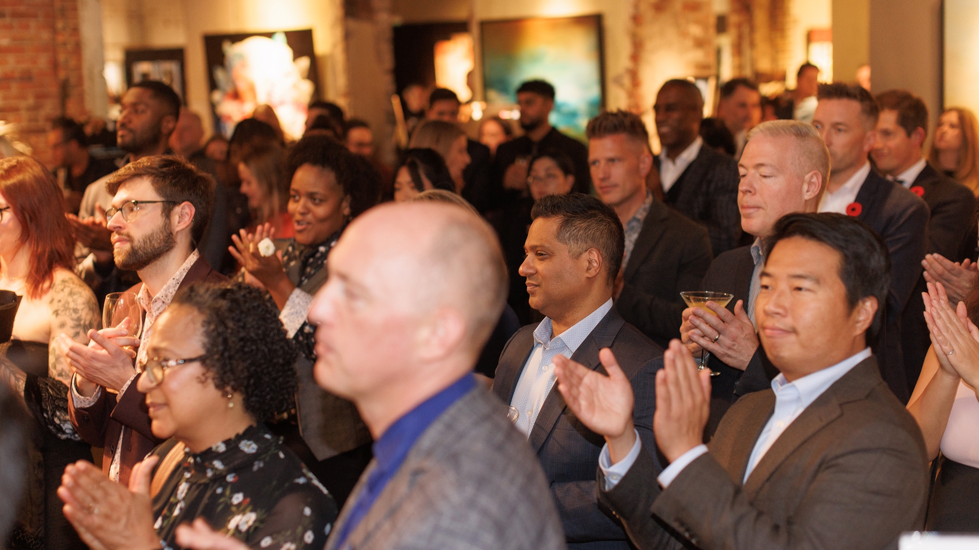 maple & gold feature rotate image 10 