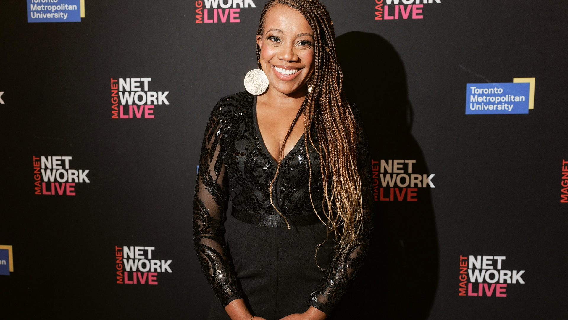 maple & gold feature rotate image 2 