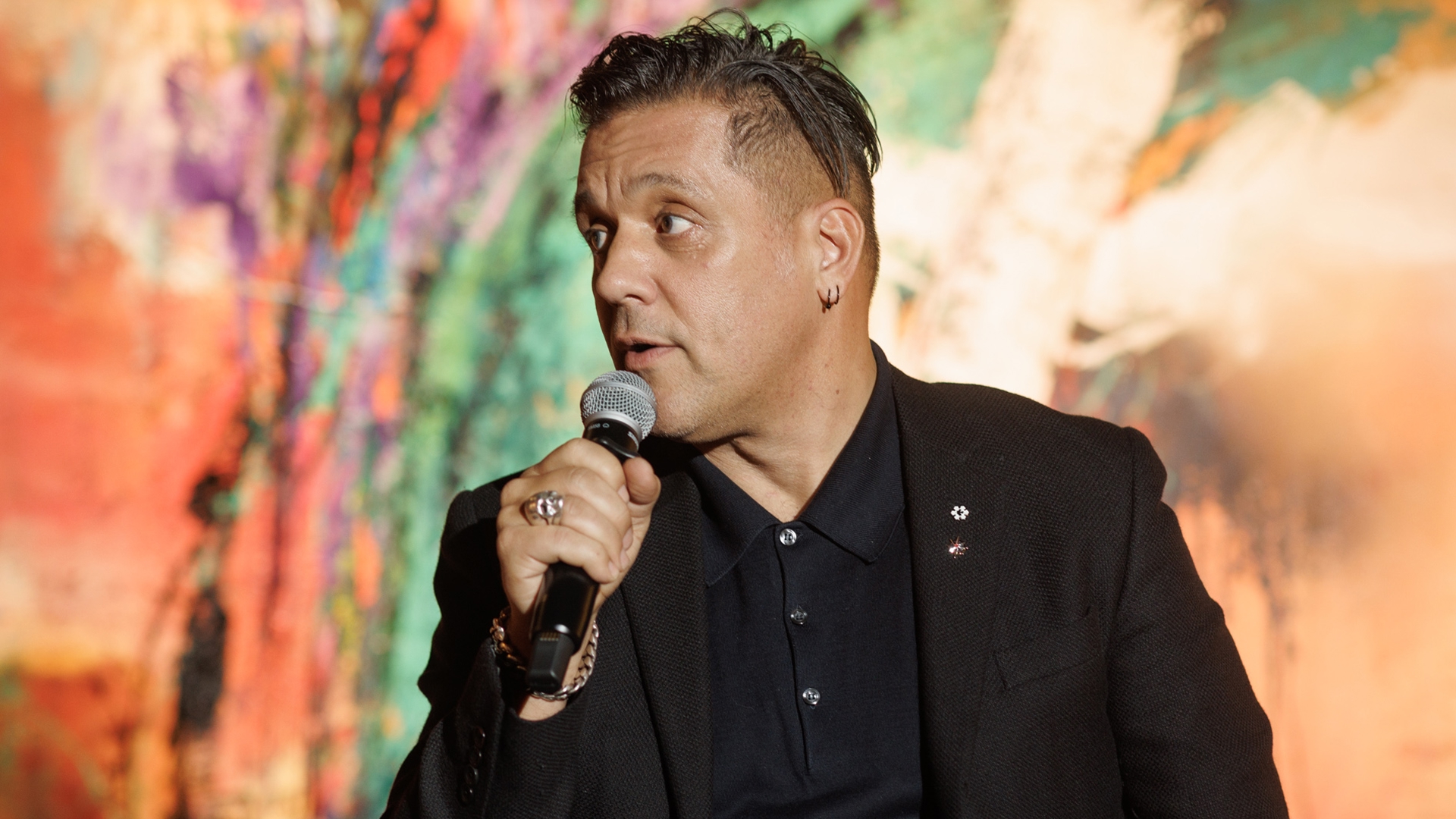 maple & gold feature rotate image 5 