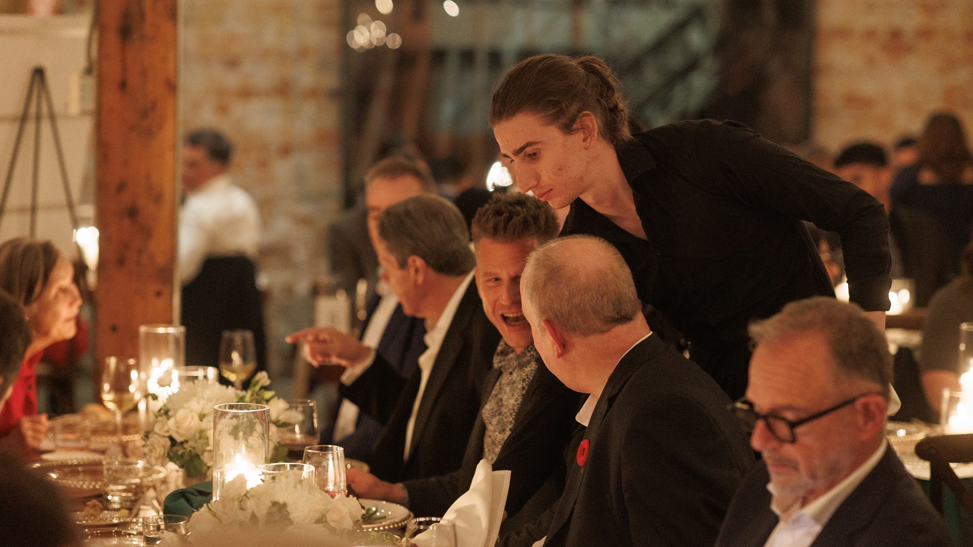 maple & gold feature rotate image 7